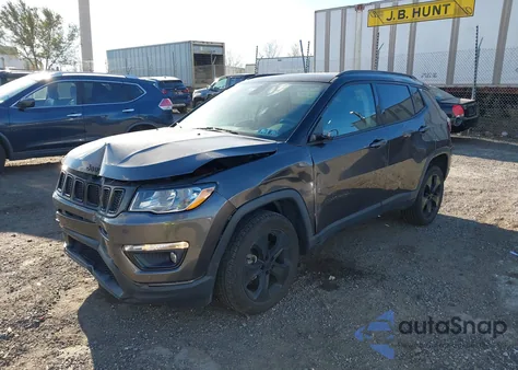 2021 Jeep Compass Altitude 4X4 z USA, uszkodzony, nr VIN 3C4NJDBBXMT603457